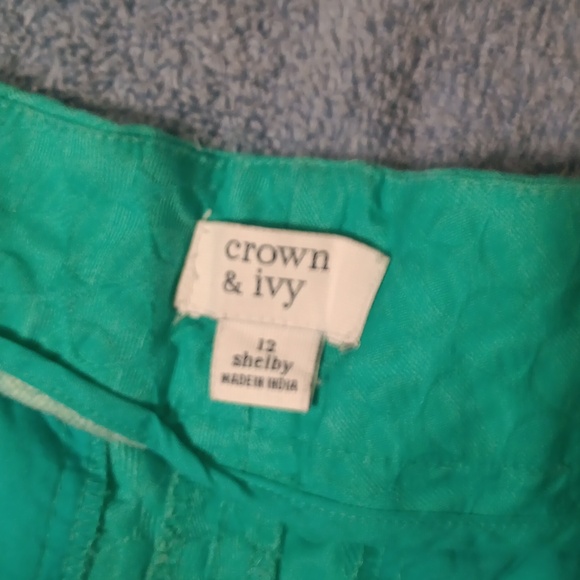 Women's shorts C5 - Picture 2 of 3